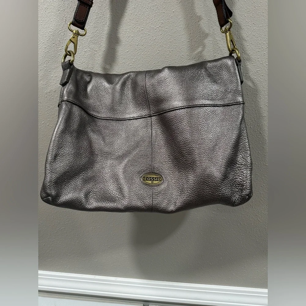 Fossil Explorer Foldover Metallic Pewter Leather - Picture 10 of 12